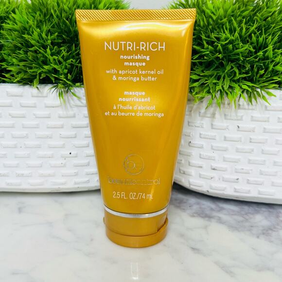 Apricot Mask - Picture 1 of 6